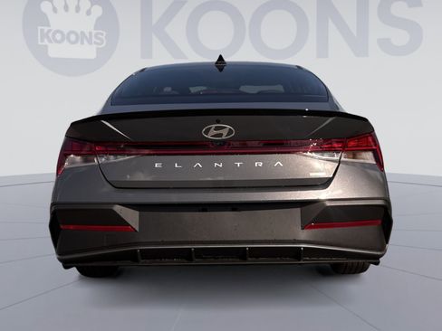 New 2026 Hyundai Elantra Sport FWD image 5