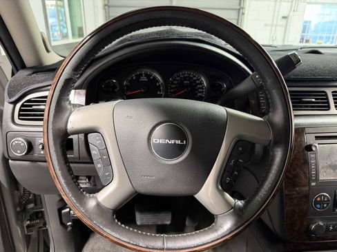 Used 2012 GMC Yukon Denali image 16