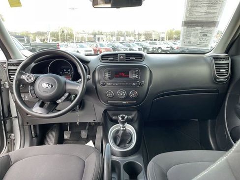 Used 2015 Kia Soul image 13