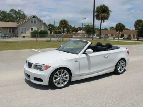 Used 2013 BMW 135i Convertible RWD image 23
