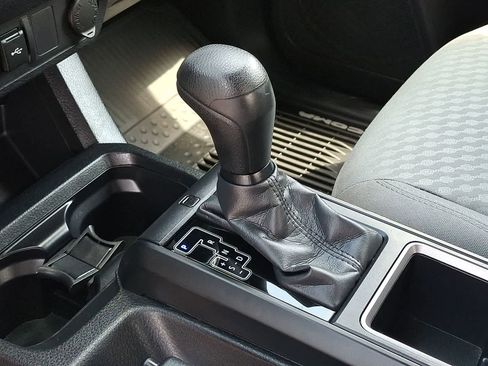 Certified 2020 Toyota Tacoma SR w/ SX Package AWD/4WD image 16