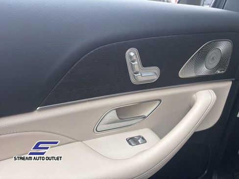 Used 2022 Mercedes-Benz GLS 450 4MATIC image 21