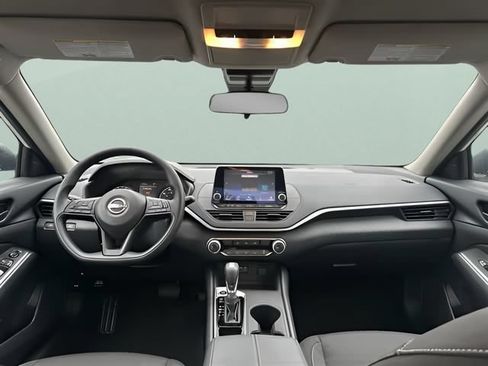 Certified 2025 Nissan Altima 2.5 S FWD image 38
