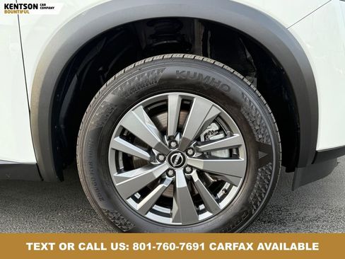 Used 2024 Nissan Pathfinder S AWD/4WD image 14