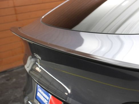 Used 2023 Tesla Model Y Performance image 14