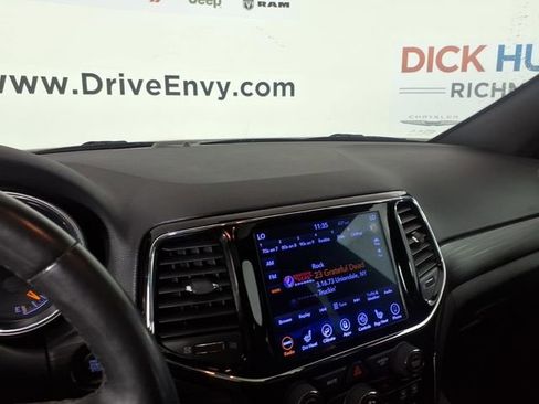 Used 2019 Jeep Grand Cherokee Altitude AWD/4WD image 25