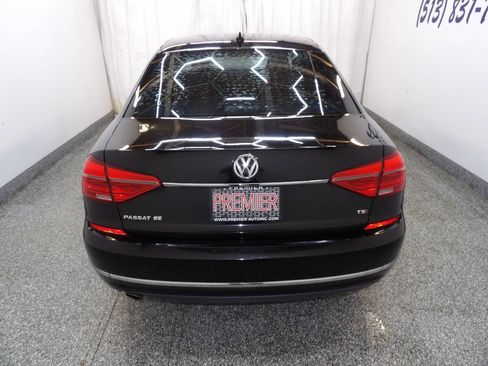 Used 2016 Volkswagen Passat 1.8T SE w/ Lighting Package (P06) FWD image 5