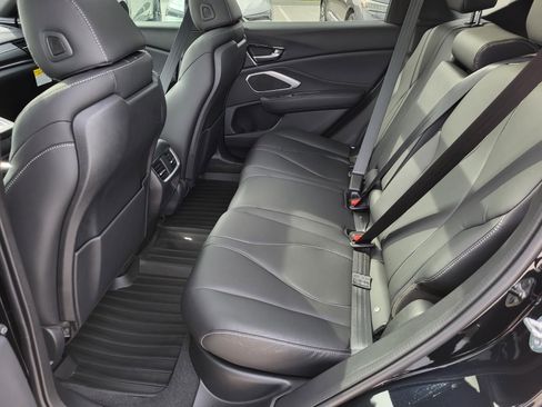 New 2026 Acura RDX SH-AWD image 13