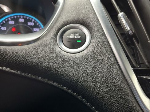 Certified 2023 Chevrolet Traverse LT w/ Midnight/Sport Edition image 23