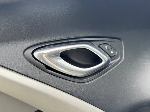 Used 2017 Chevrolet Camaro SS RWD image 35