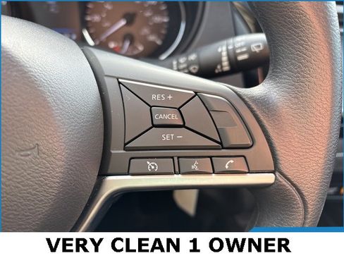 Used 2022 Nissan Rogue Sport S image 9