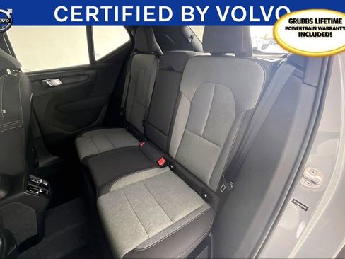 Used 2024 Volvo XC40 B5 Core image 33