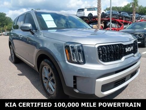 Certified 2024 Kia Telluride LX FWD image 3