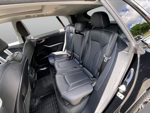 Used 2020 Audi Q8 Premium Plus w/ Premium Plus Package AWD/4WD image 20