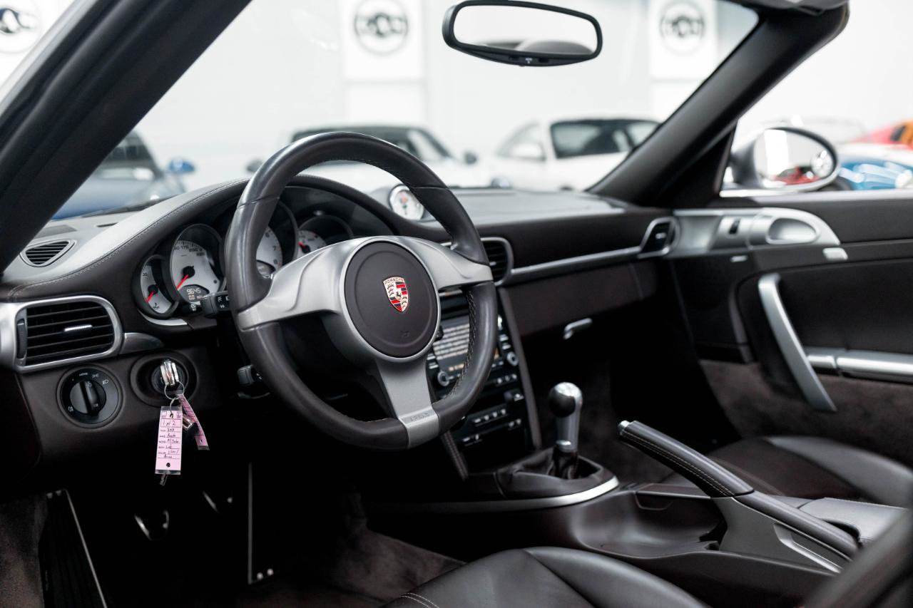 Used 2010 Porsche 911 Turbo AWD/4WD image 2