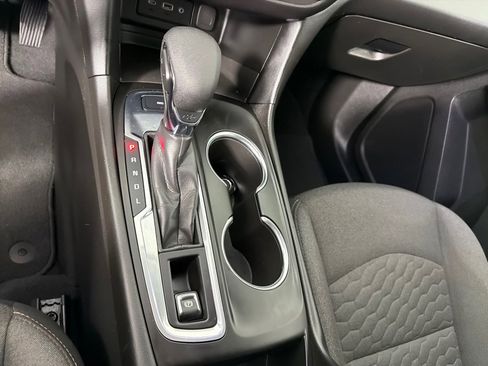 Used 2021 Chevrolet Equinox LT image 17