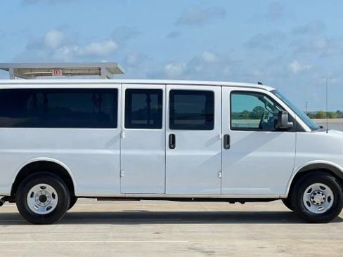 Used 2017 Chevrolet Express 3500 LT w/ LT Preferred Equipment Group image 56