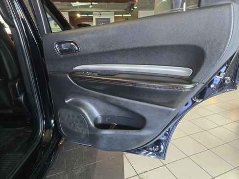 Used 2018 Dodge Durango GT image 18