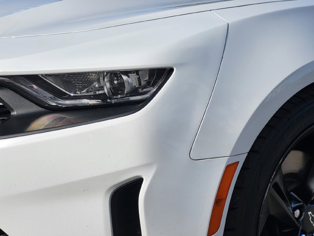 Certified 2021 Chevrolet Camaro LT w/ RS Package RWD image 5