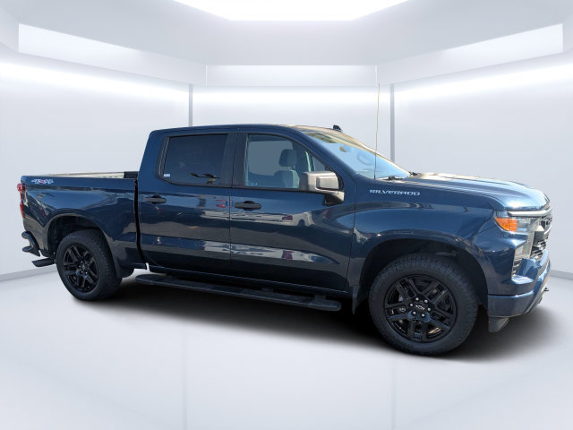 Used 2022 Chevrolet Silverado 1500 Custom AWD/4WD image 2