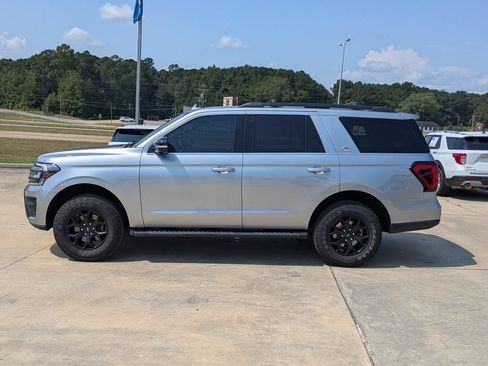 Used 2024 Ford Expedition Timberline AWD/4WD image 2
