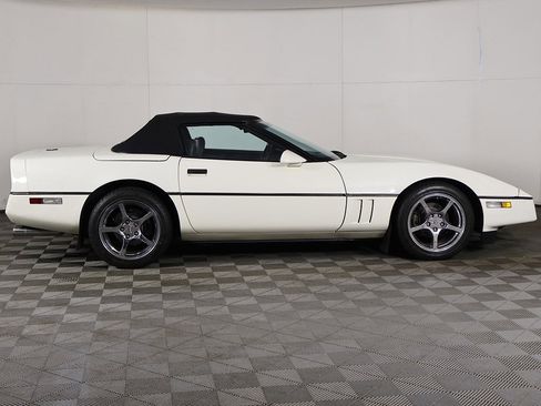 Used 1986 Chevrolet Corvette Convertible image 13
