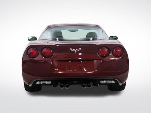 Used 2006 Chevrolet Corvette Coupe w/ Preferred Equipment Group RWD image 4