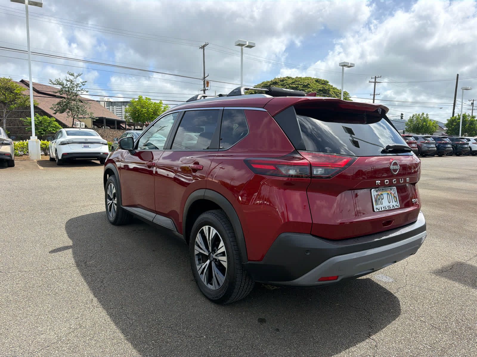 Used 2022 Nissan Rogue SV w/ SV Premium Package FWD image 4