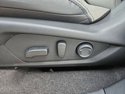 Certified 2026 Subaru Forester Premium image 32