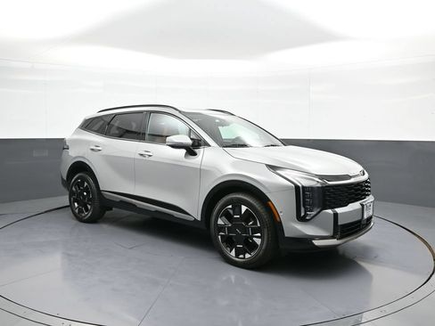 Certified 2026 Kia Sportage SX AWD/4WD image 4
