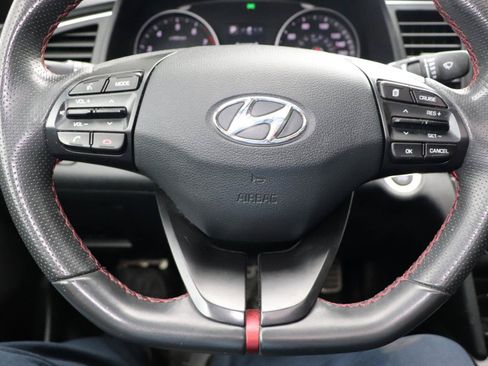 Used 2018 Hyundai Elantra Sport FWD image 10