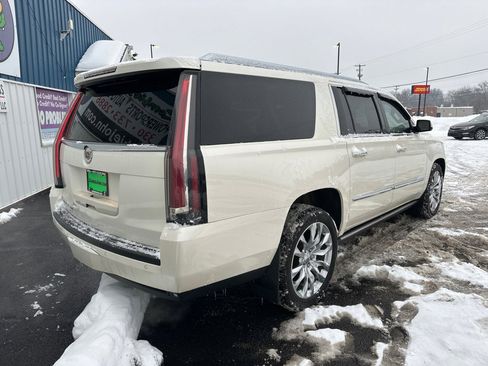 Used 2015 Cadillac Escalade ESV Premium image 7