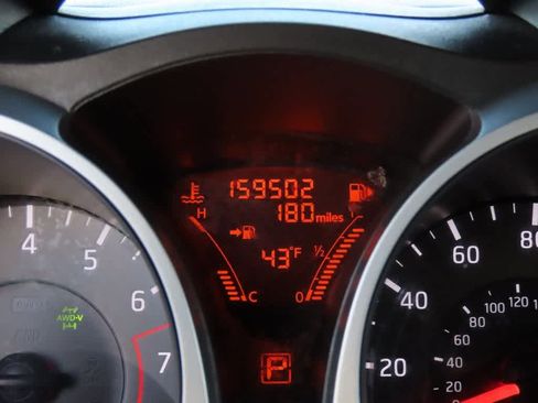 Used 2012 Nissan Juke SV image 24