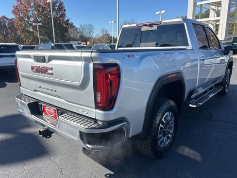 Used 2022 GMC Sierra 2500 SLT w/ SLT Convenience Package image 5