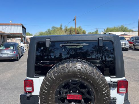 Used 2017 Jeep Wrangler Unlimited Sport w/ Quick Order Package 24S AWD/4WD image 45