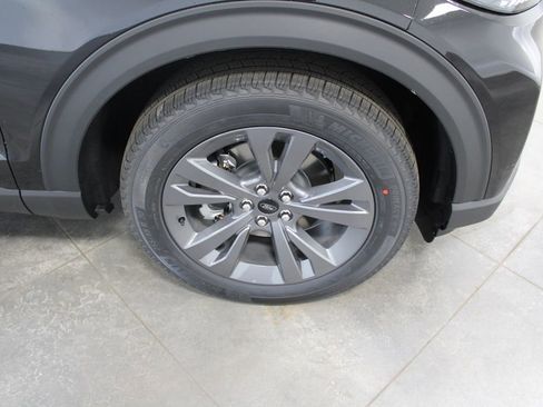 New 2026 Ford Explorer Active w/ Active Comfort Package image 59