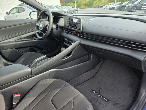 New 2025 Hyundai Elantra Sport image 33