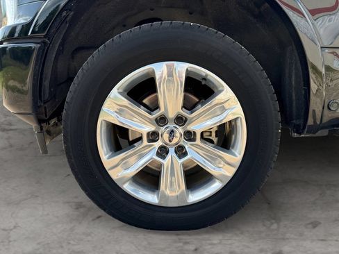 Used 2018 Ford F150 Platinum w/ Equipment Group 701A Luxury AWD/4WD image 8