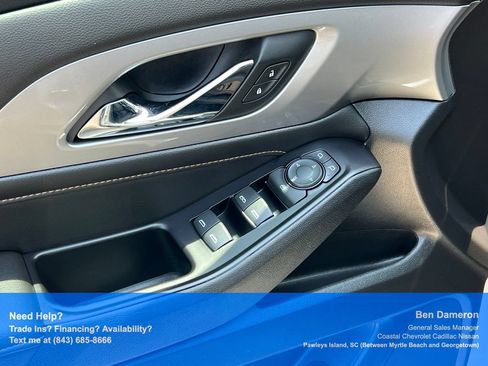 Used 2018 Chevrolet Traverse LT AWD/4WD image 6