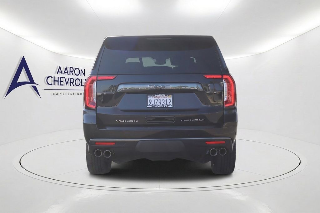 Used 2024 GMC Yukon XL Denali Ultimate AWD/4WD image 5