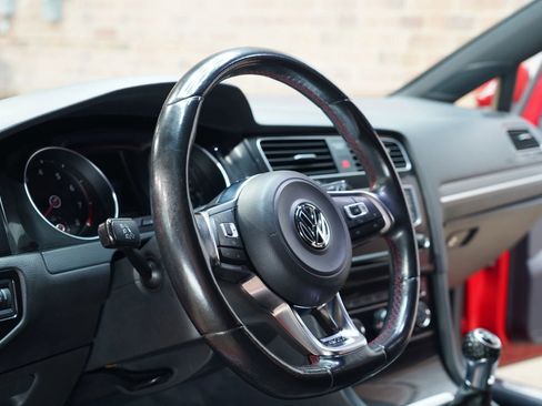 Used 2016 Volkswagen GTI S image 37