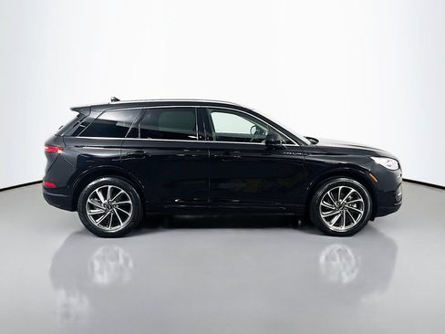 Used 2023 Lincoln Corsair Grand Touring AWD/4WD image 4