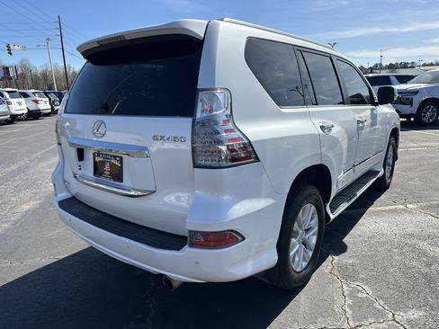 Used 2016 Lexus GX 460 w/ Premium Package image 8