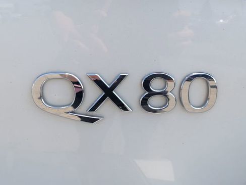 Used 2019 INFINITI QX80 Luxe w/ 22" Wheel Package RWD image 6