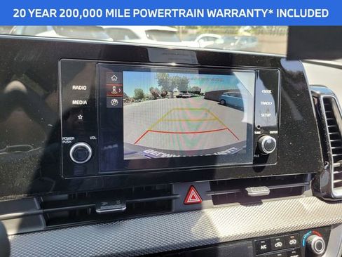 New 2025 Kia Sportage LX image 9