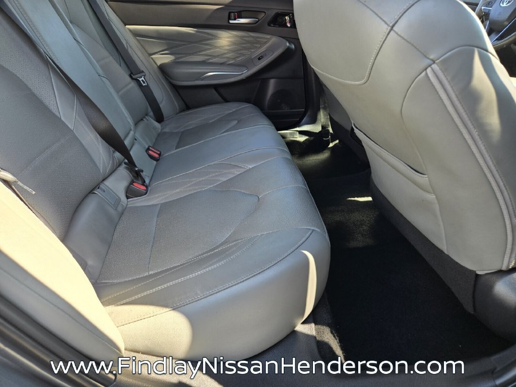 Used 2019 Toyota Avalon Limited w/ Advanced Safety Package FWD image 16