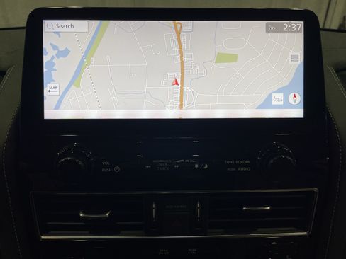 Used 2024 Nissan Armada Platinum w/ Captain's Chairs Package AWD/4WD image 22