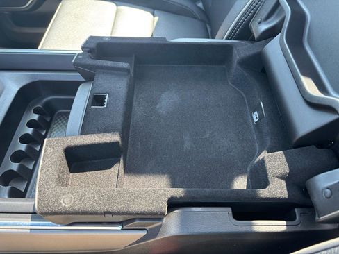 Used 2024 RAM 1500 Laramie image 30