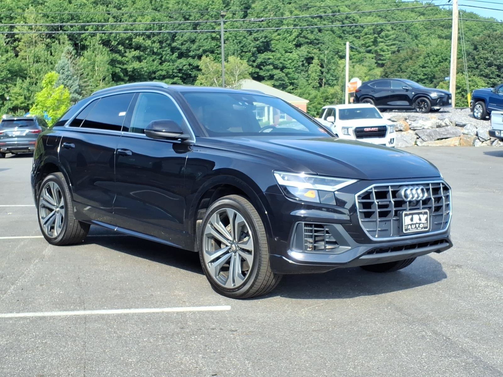 Used 2019 Audi Q8 Premium Plus w/ Premium Plus AWD/4WD image 3