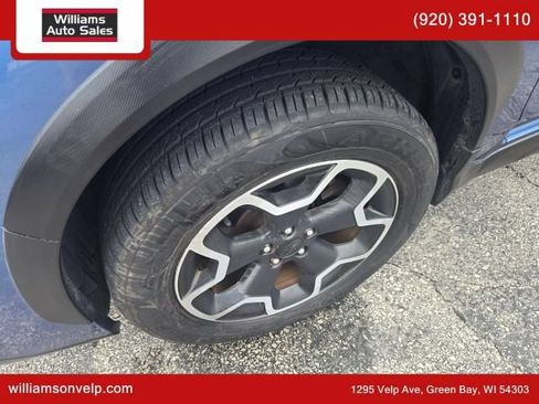 Used 2015 Subaru Crosstrek 2.0i Limited w/ Popular Package #1 AWD/4WD image 9